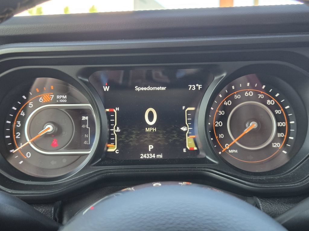 Used 2024 Jeep Wrangler Unlimited Sahara w/ Safety Group AWD/4WD image 15