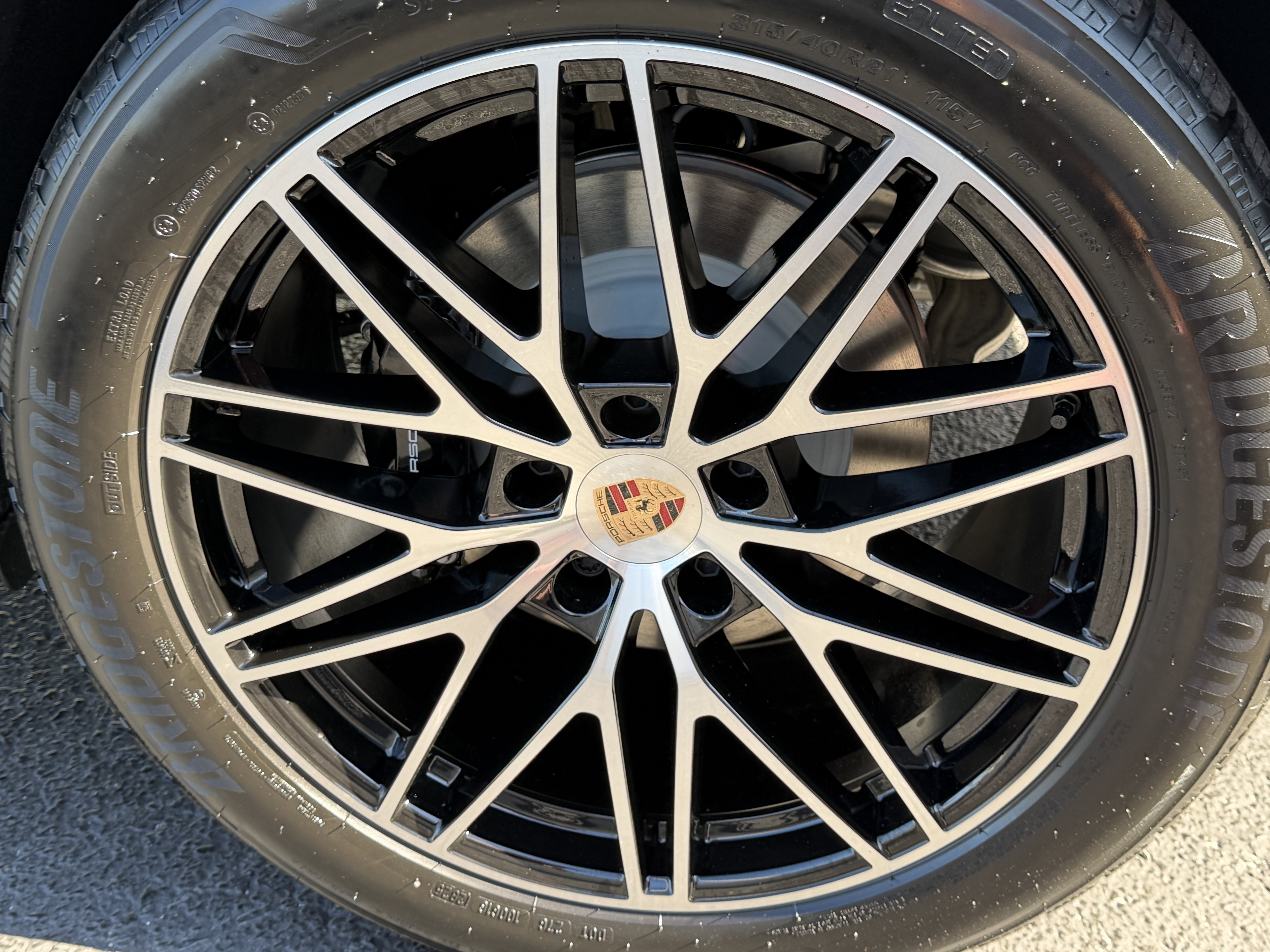 New 2026 Porsche Cayenne Coupe image 9