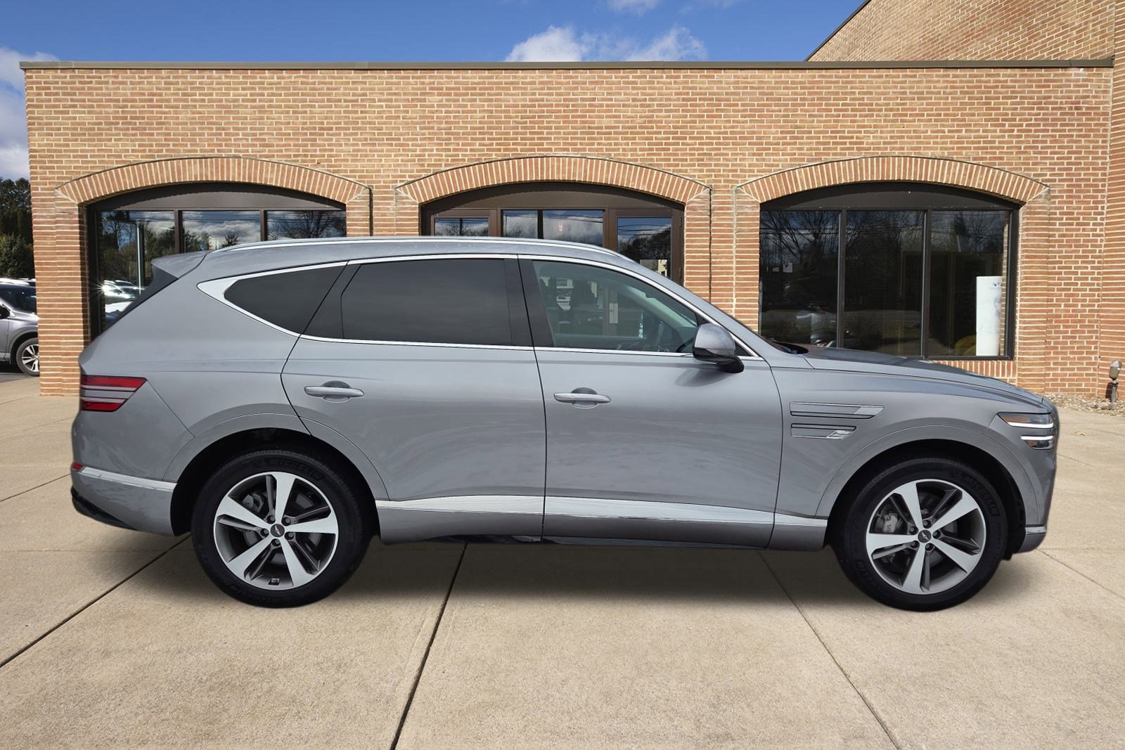 Used 2024 Genesis GV80 3.5T image 2