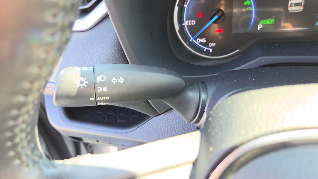 Used 2023 Toyota RAV4 XSE w/ XSE Grade Weather Package AWD/4WD image 25