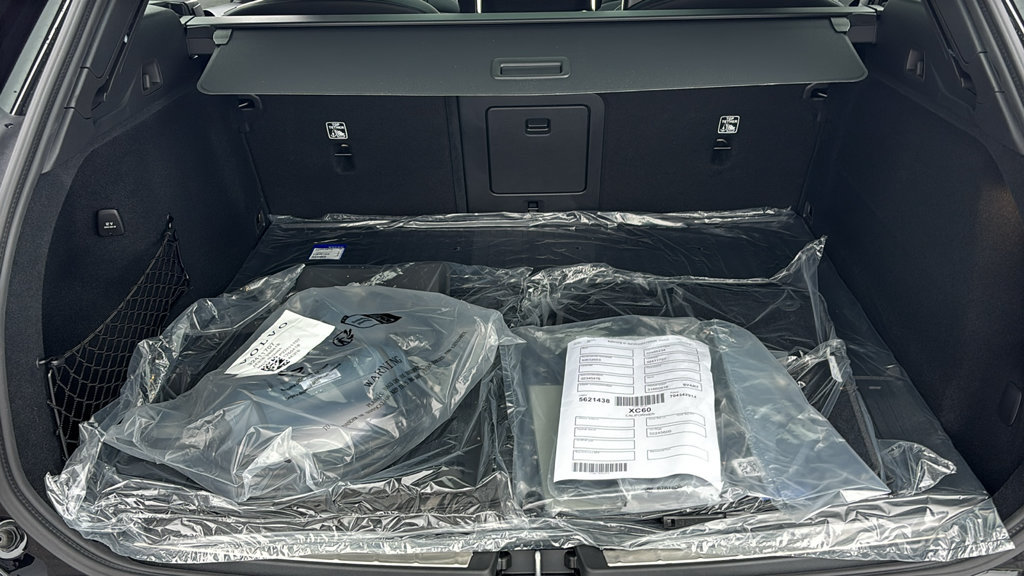 New 2027 Volvo XC60 T8 Ultra AWD/4WD image 30