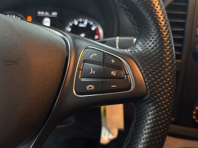 Used 2023 Mercedes-Benz Metris image 20
