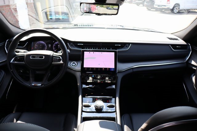 New 2025 Jeep Grand Cherokee Overland w/ Adv Protech Group III image 44