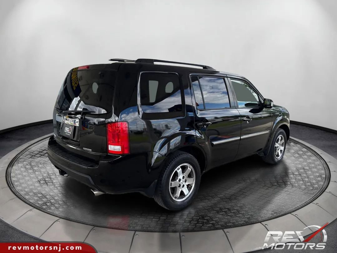 Used 2010 Honda Pilot Touring image 5