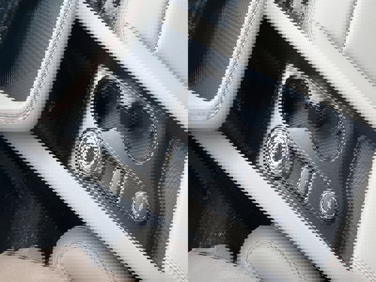 New 2026 Ford Explorer Active w/ Active Comfort Package image 25