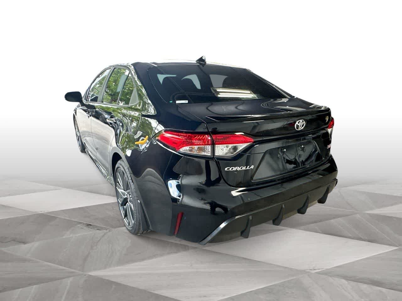 Used 2025 Toyota Corolla SE FWD image 6