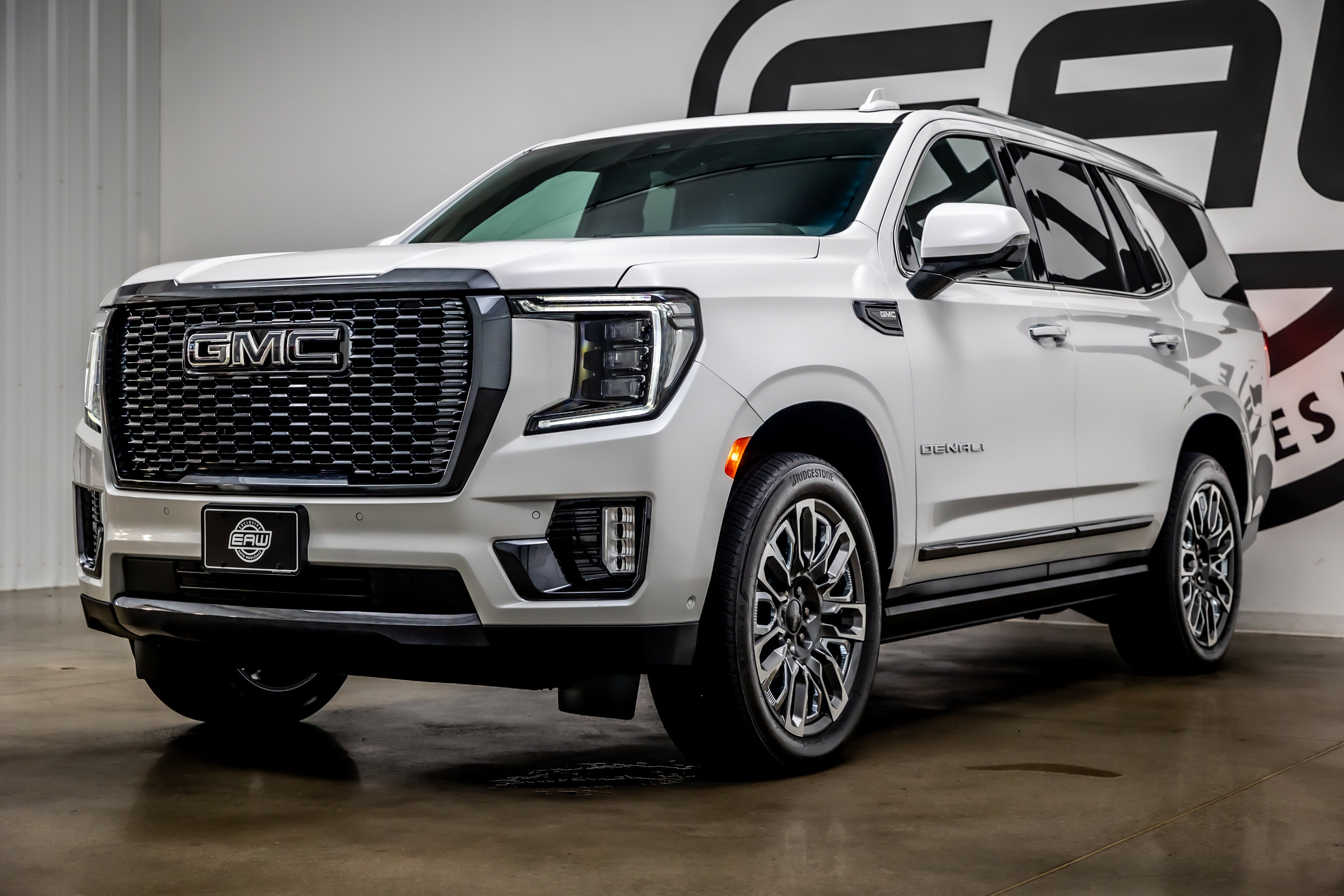 Used 2023 GMC Yukon Denali Ultimate AWD/4WD image 29