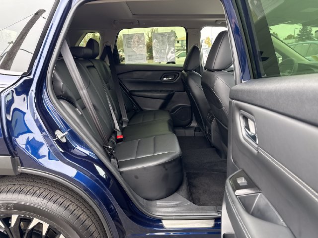 Used 2026 Nissan Rogue Dark Armor AWD/4WD image 10