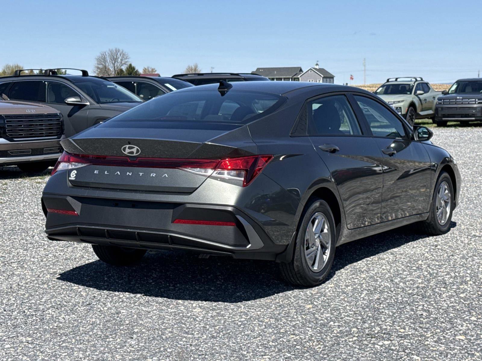 New 2026 Hyundai Elantra SE FWD image 12