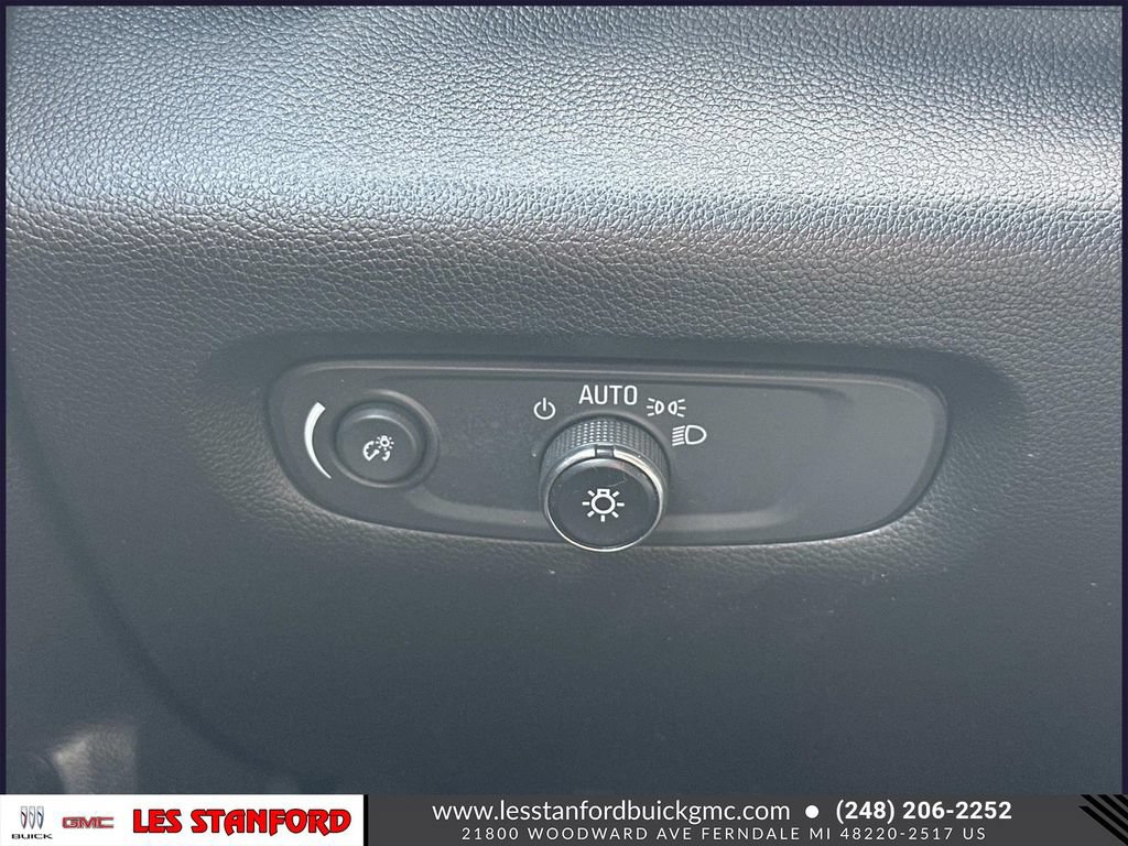 Certified 2023 Chevrolet Traverse Premier w/ Redline Edition FWD image 27