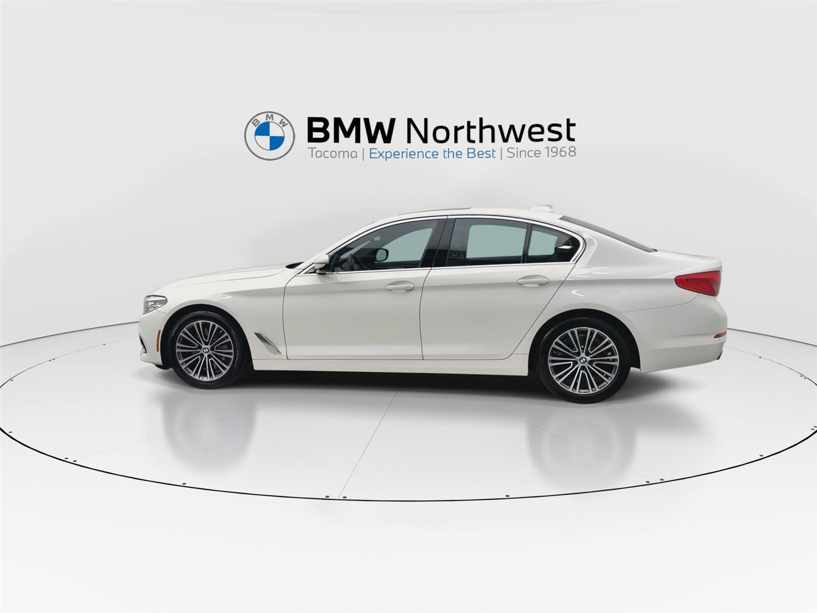 Used 2019 BMW 530i xDrive w/ Convenience Package AWD/4WD image 11