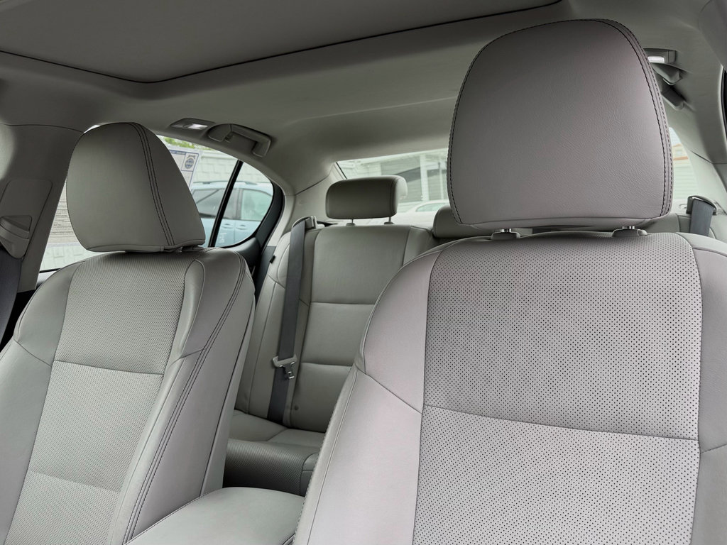 Used 2013 Lexus GS 350 w/ Premium Pkg RWD image 16