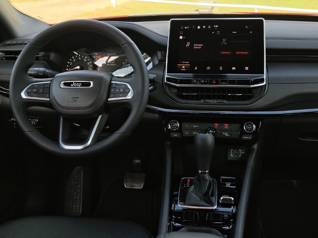 New 2027 Jeep Compass Latitude AWD/4WD image 9