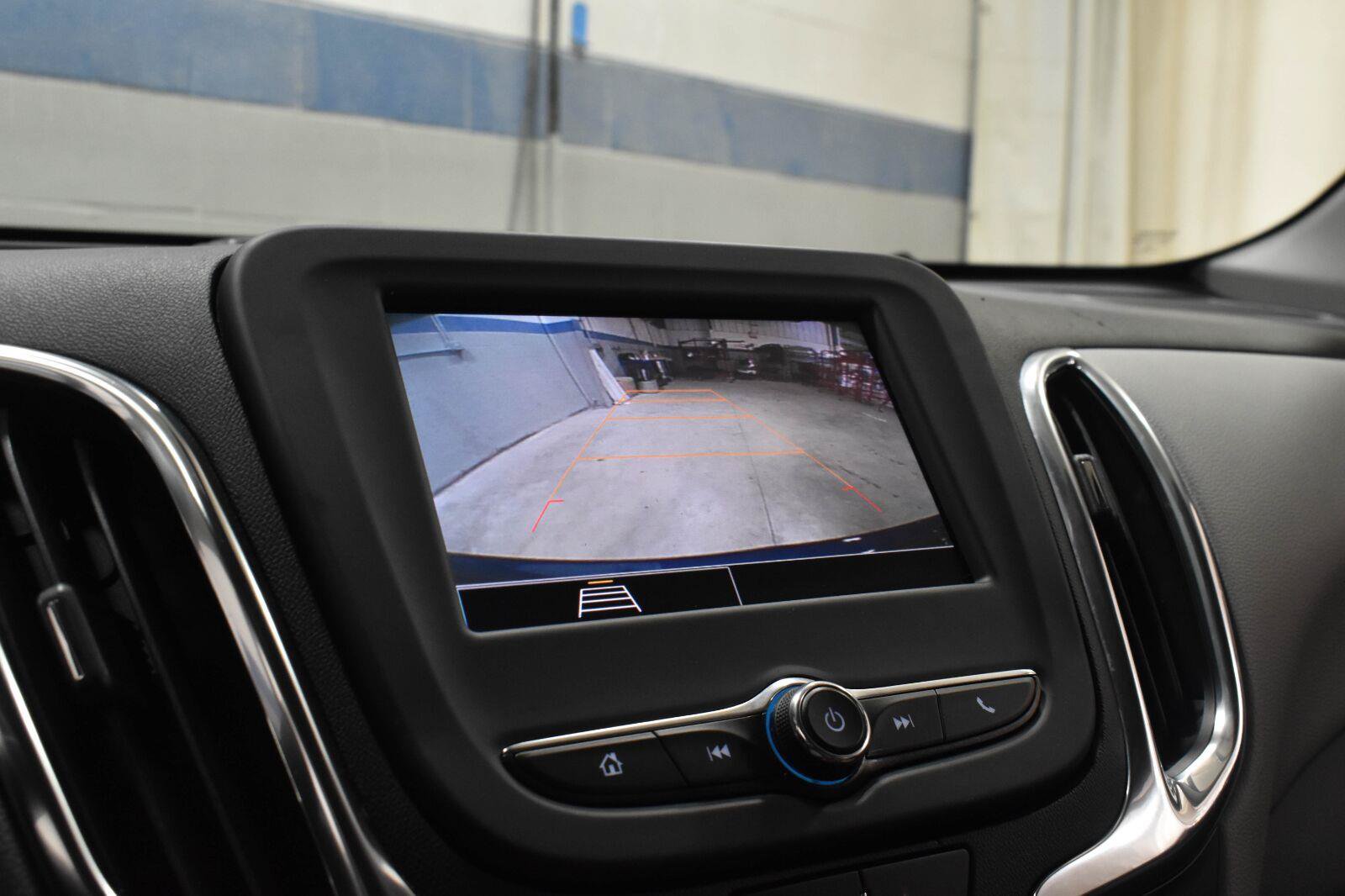 Used 2022 Chevrolet Equinox LT AWD/4WD image 15