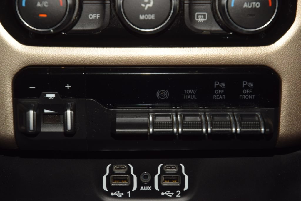 Used 2022 RAM 3500 Laramie AWD/4WD image 33