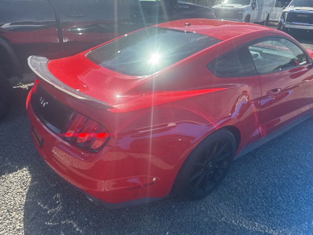 Used 2017 Ford Mustang GT Premium w/ GT Performance Package RWD image 21