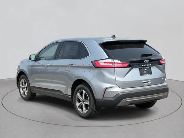 Used 2022 Ford Edge SEL w/ Convenience Package AWD/4WD image 3