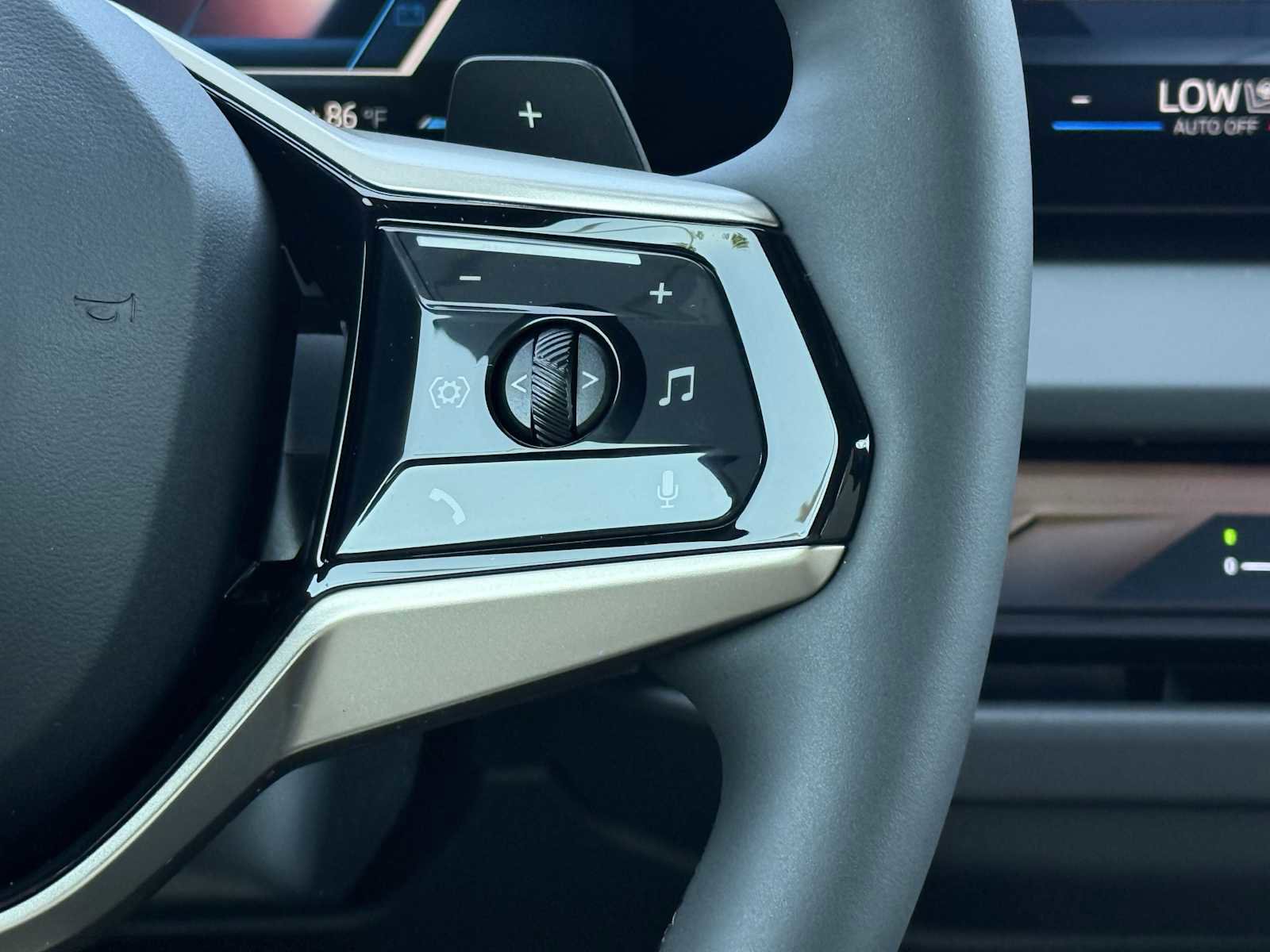 New 2025 BMW X3 xDrive30i w/ Premium Package image 29