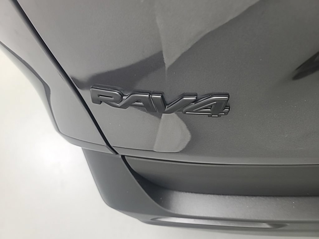 Used 2022 Toyota RAV4 XLE Premium AWD/4WD image 12