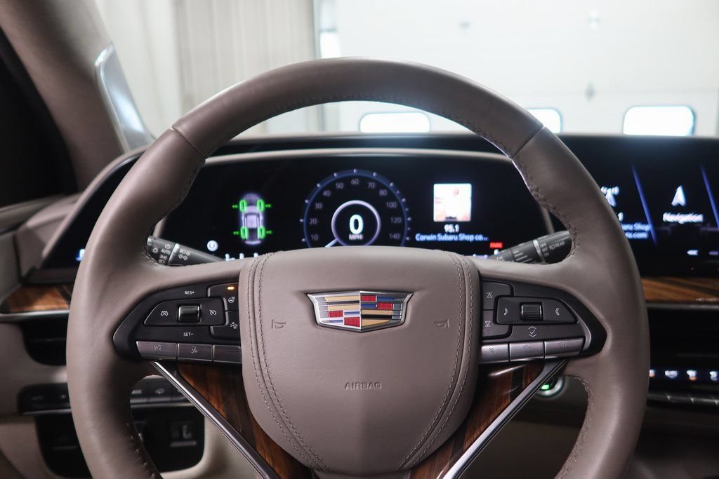 Used 2022 Cadillac Escalade Sport Platinum w/ LPO, ONYX Package AWD/4WD image 25