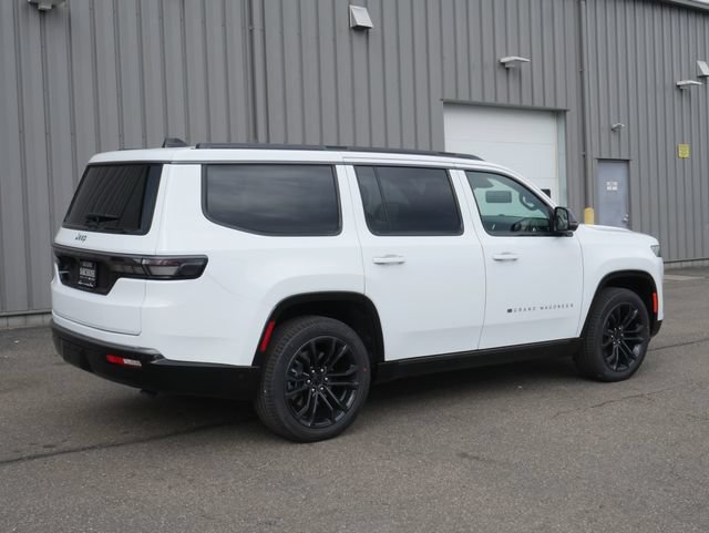 New 2026 Jeep Grand Wagoneer Summit AWD/4WD image 16