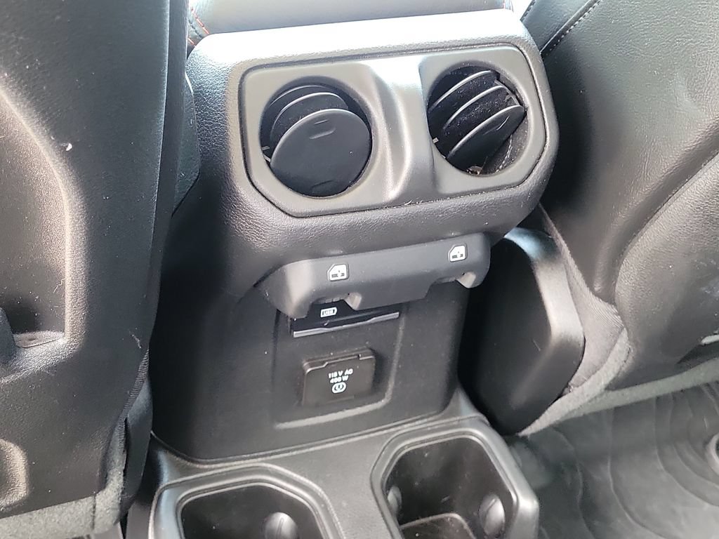Used 2023 Jeep Gladiator Rubicon w/ LED Lighting Group AWD/4WD image 16