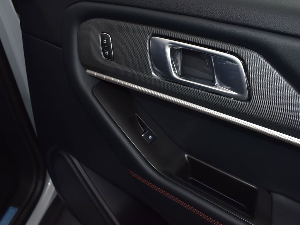 New 2026 Ford Explorer ST-Line image 32