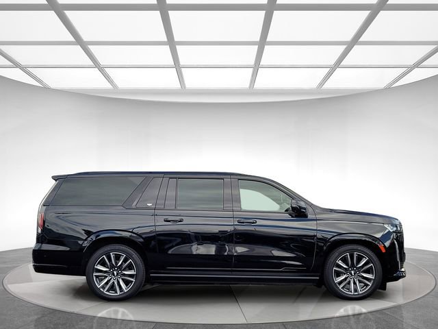 Used 2021 Cadillac Escalade ESV Sport Platinum AWD/4WD image 3