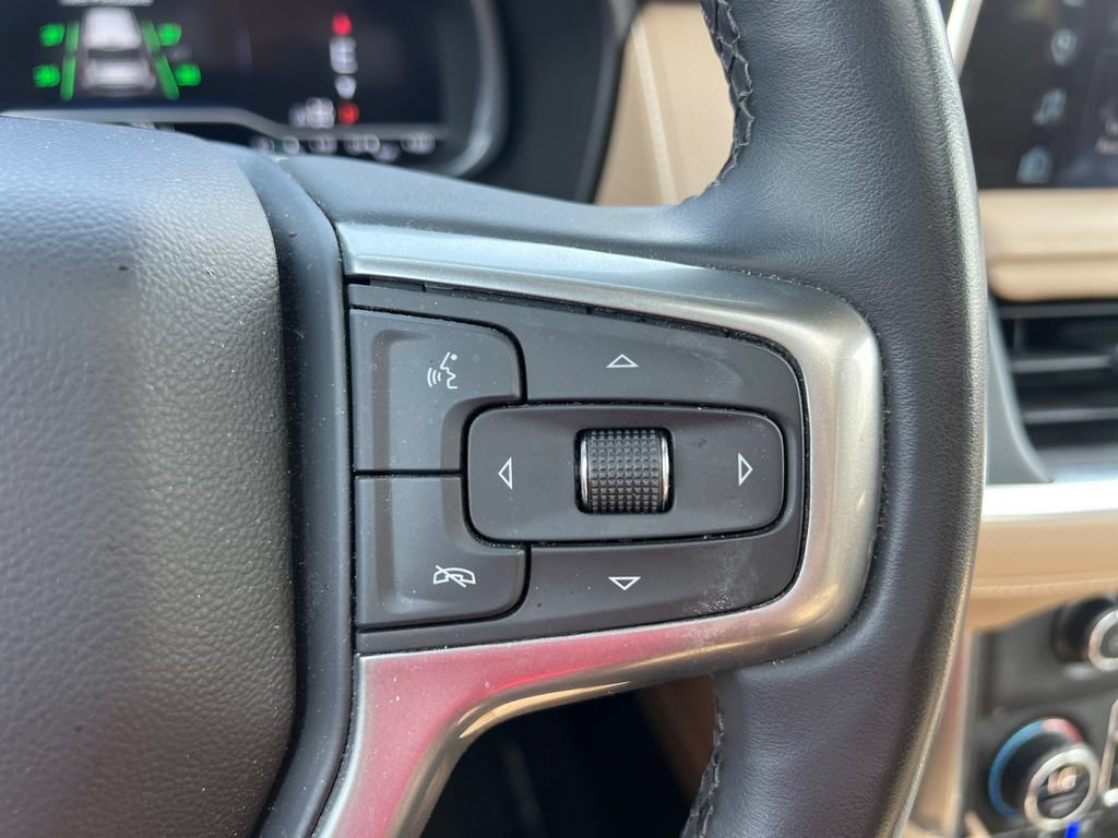 Used 2023 Chevrolet Tahoe Premier AWD/4WD image 18