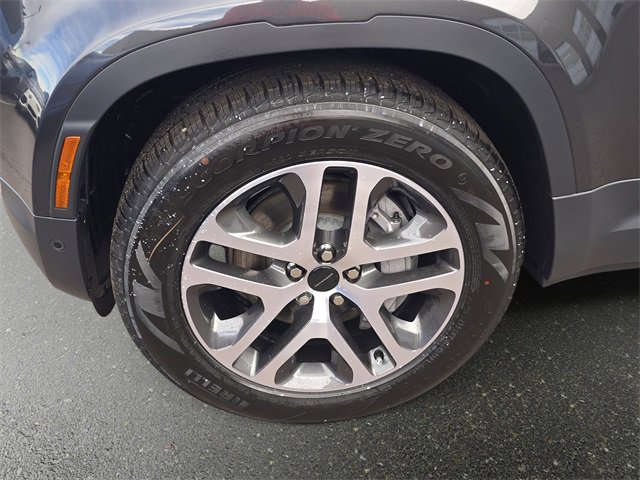 New 2026 Land Rover Defender 110 S image 19