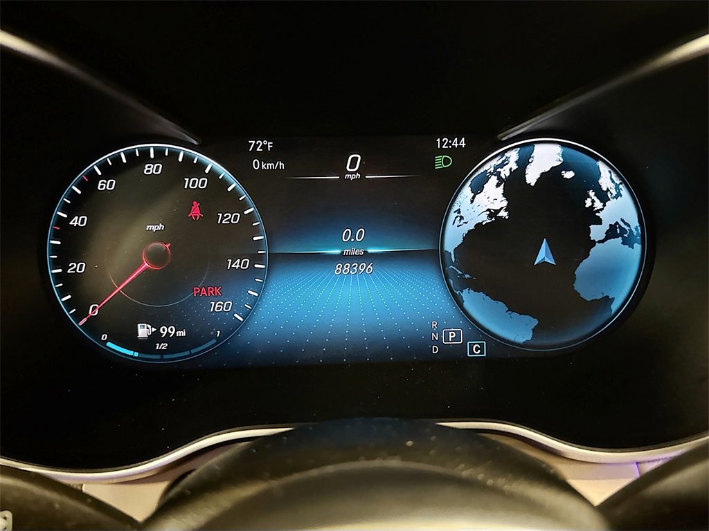 Used 2021 Mercedes-Benz GLC 300 4MATIC image 11