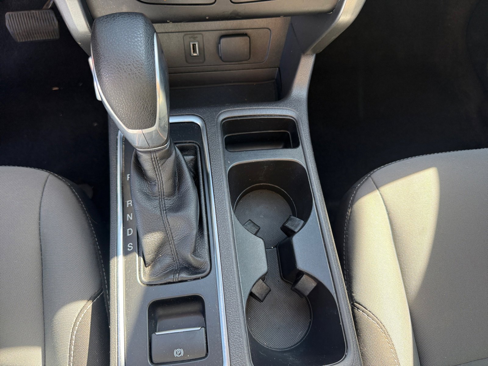 Used 2019 Ford Escape S image 26