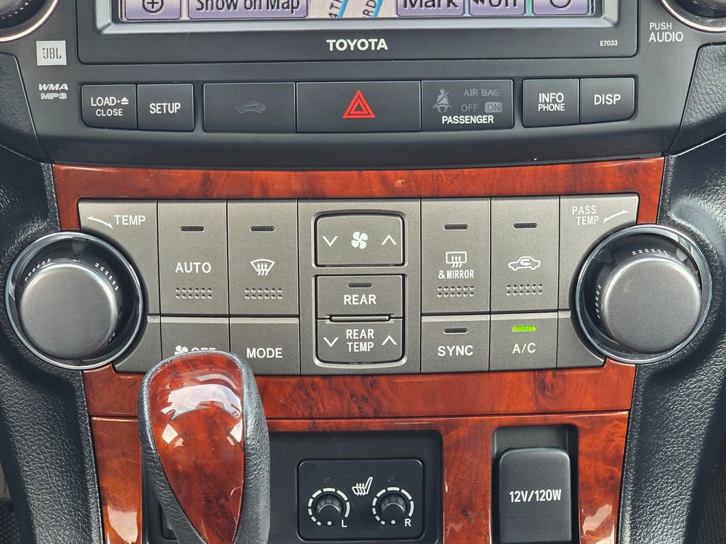 Used 2012 Toyota Highlander Limited w/ Tow Pkg image 15