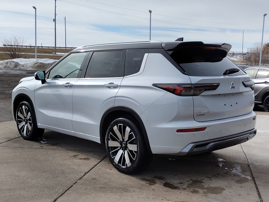 New 2026 Mitsubishi Outlander SEL image 19
