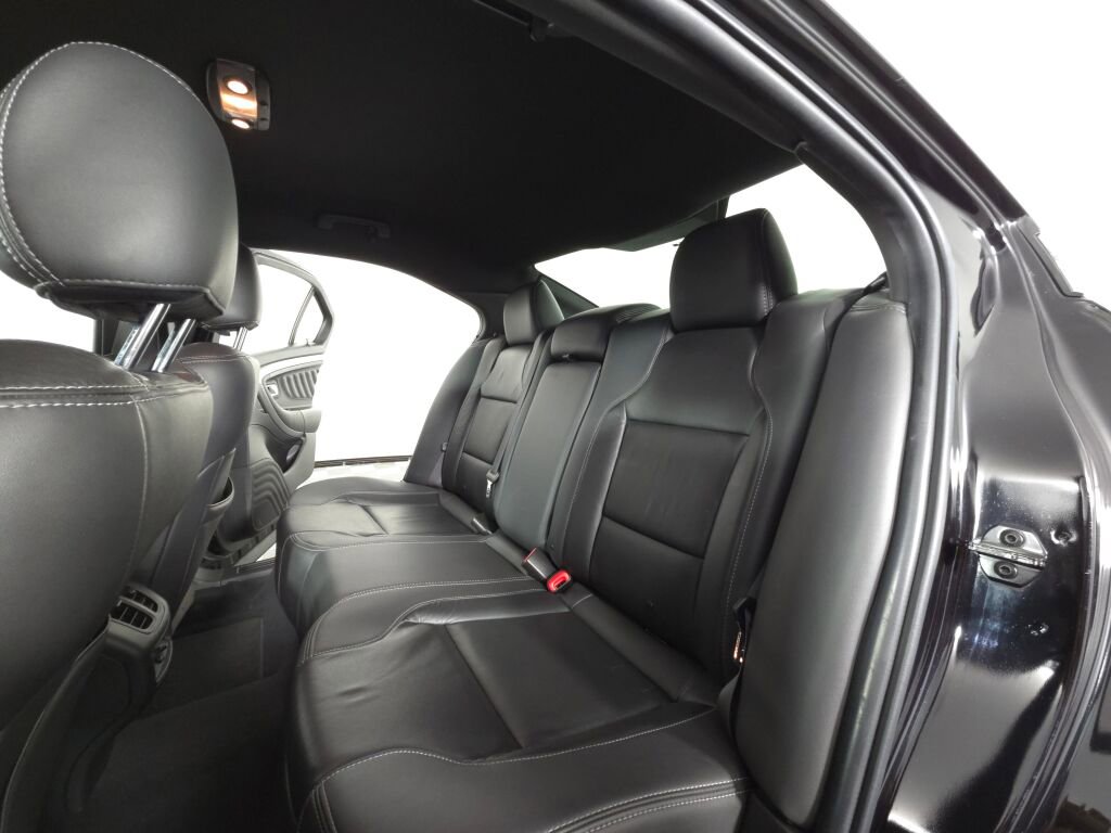 Used 2019 Ford Taurus SEL image 27