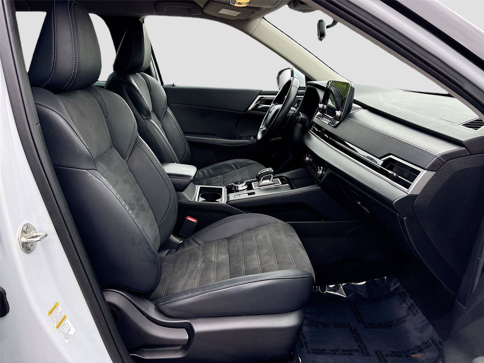 Used 2022 Mitsubishi Outlander SE FWD image 29