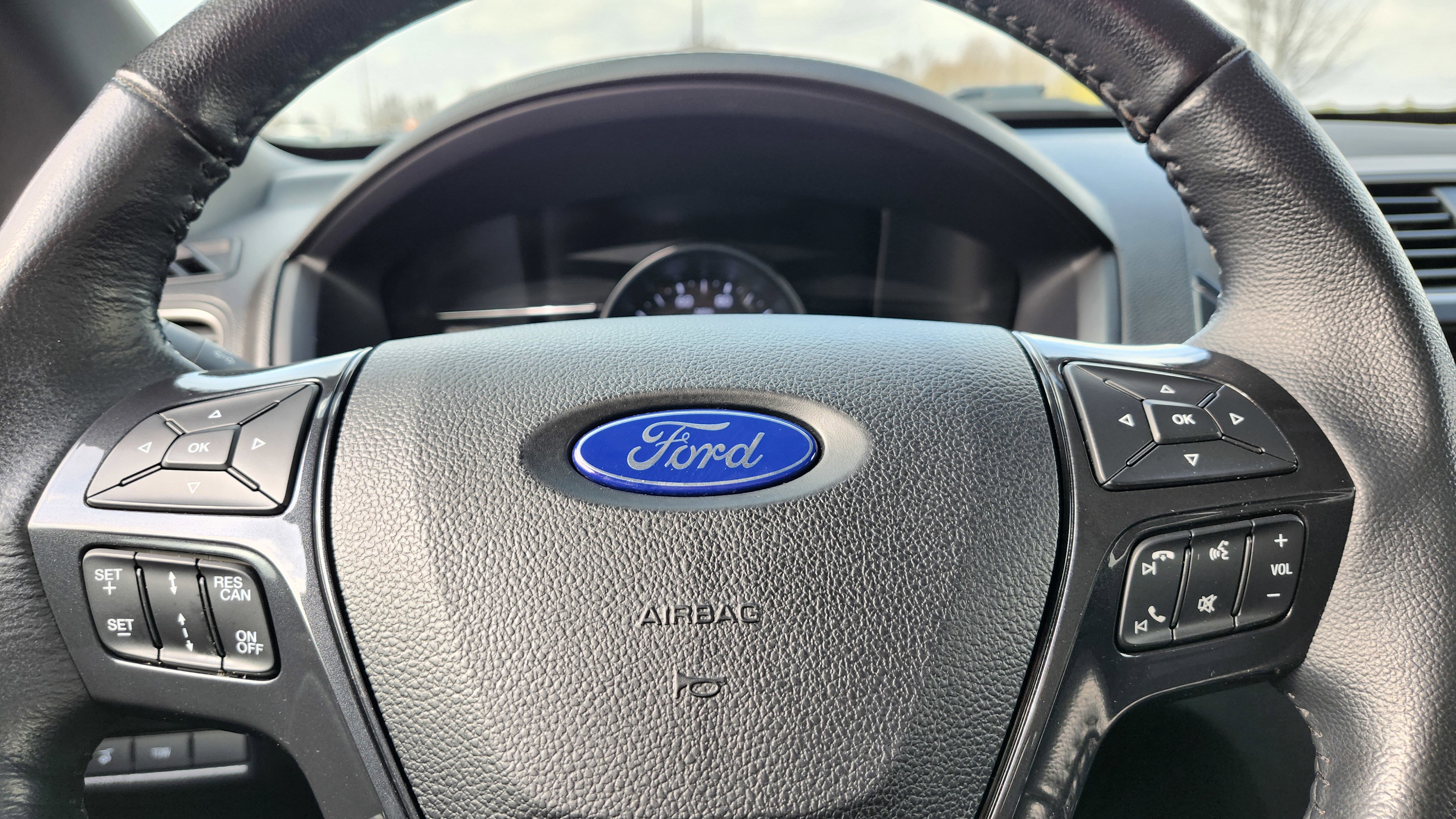 Used 2019 Ford Explorer XLT w/ Equipment Group 202A image 30