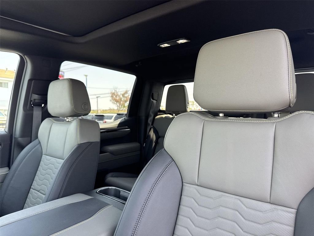 New 2026 Chevrolet Silverado 1500 ZR2 AWD/4WD image 25