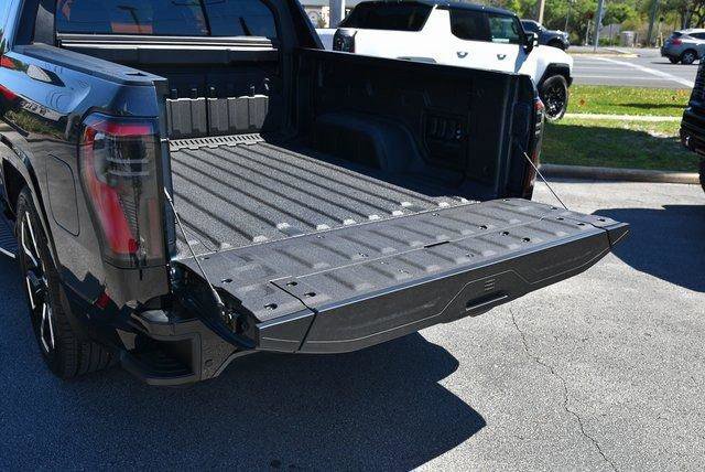 New 2025 GMC Sierra EV Denali image 13