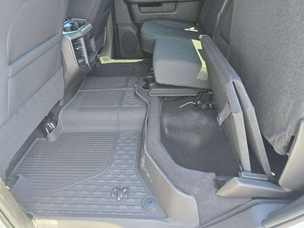 New 2026 RAM 2500 Big Horn AWD/4WD image 12