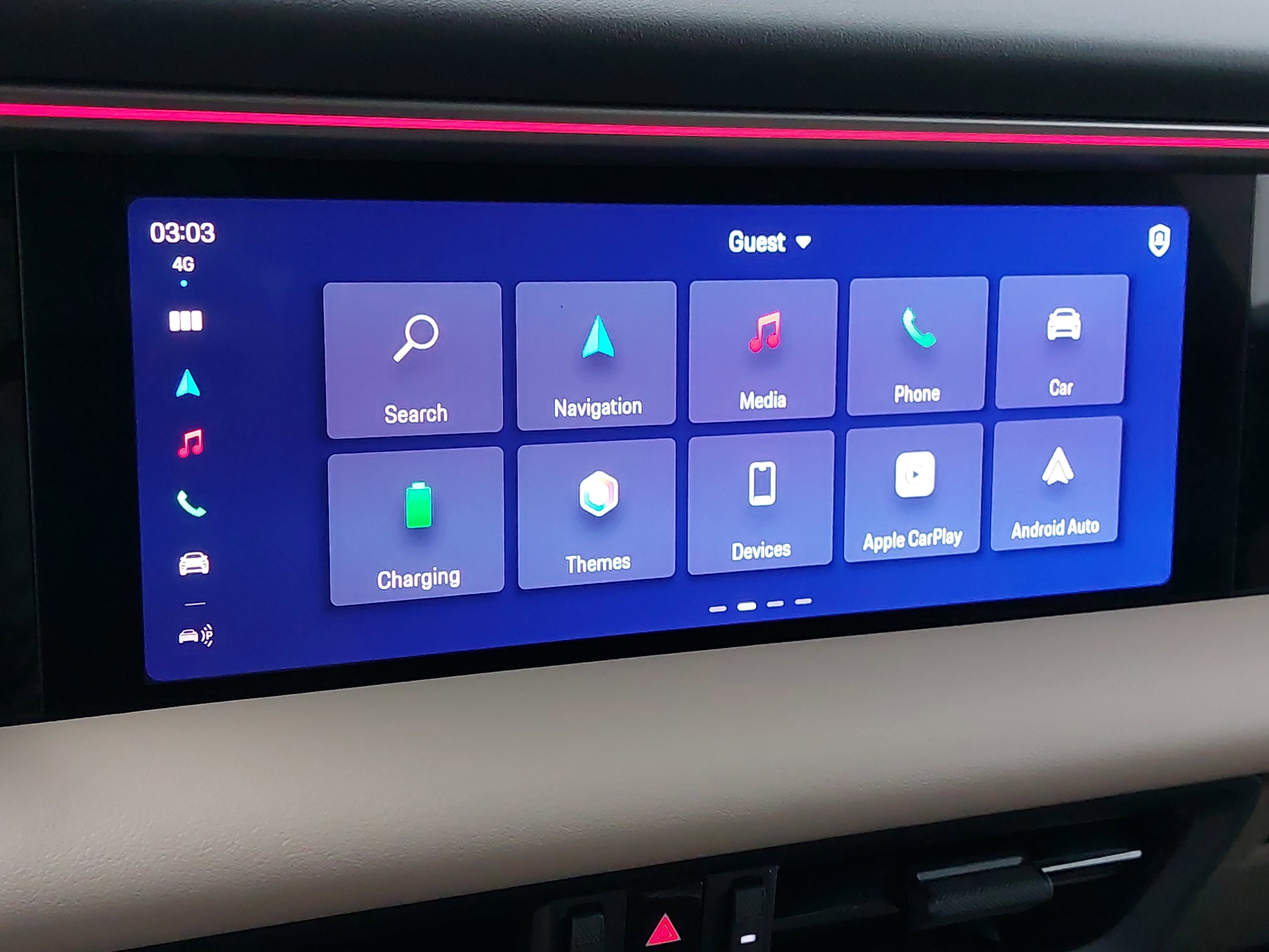 Certified 2025 Porsche Macan Electric RWD image 24