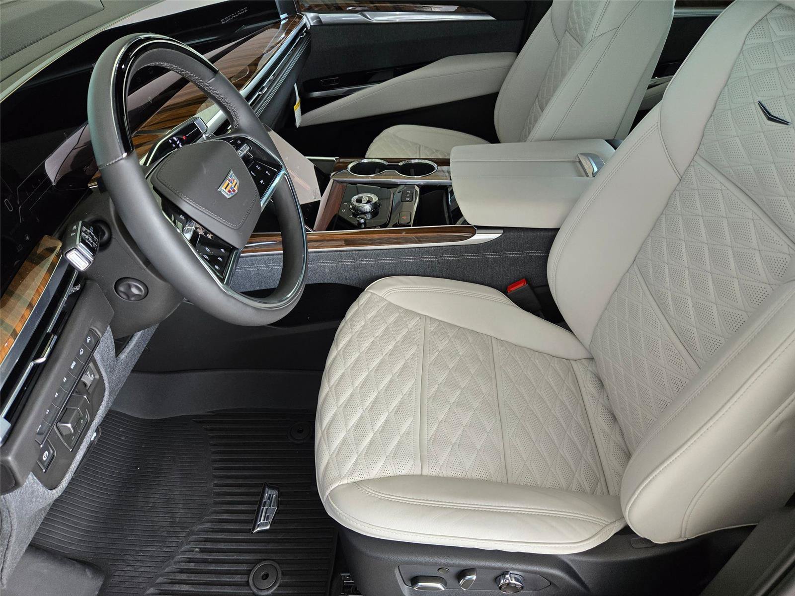 New 2026 Cadillac Escalade ESV Platinum Sport w/ LPO, Floor Liner Package AWD/4WD image 11