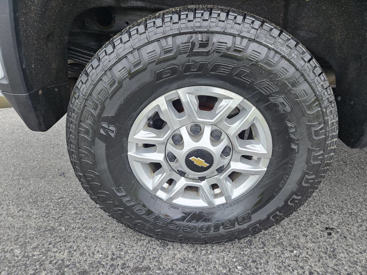 Used 2022 Chevrolet Silverado 2500 LT w/ Convenience Package image 13