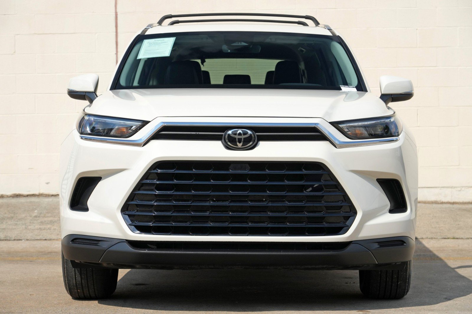 Used 2024 Toyota Grand Highlander AWD image 7