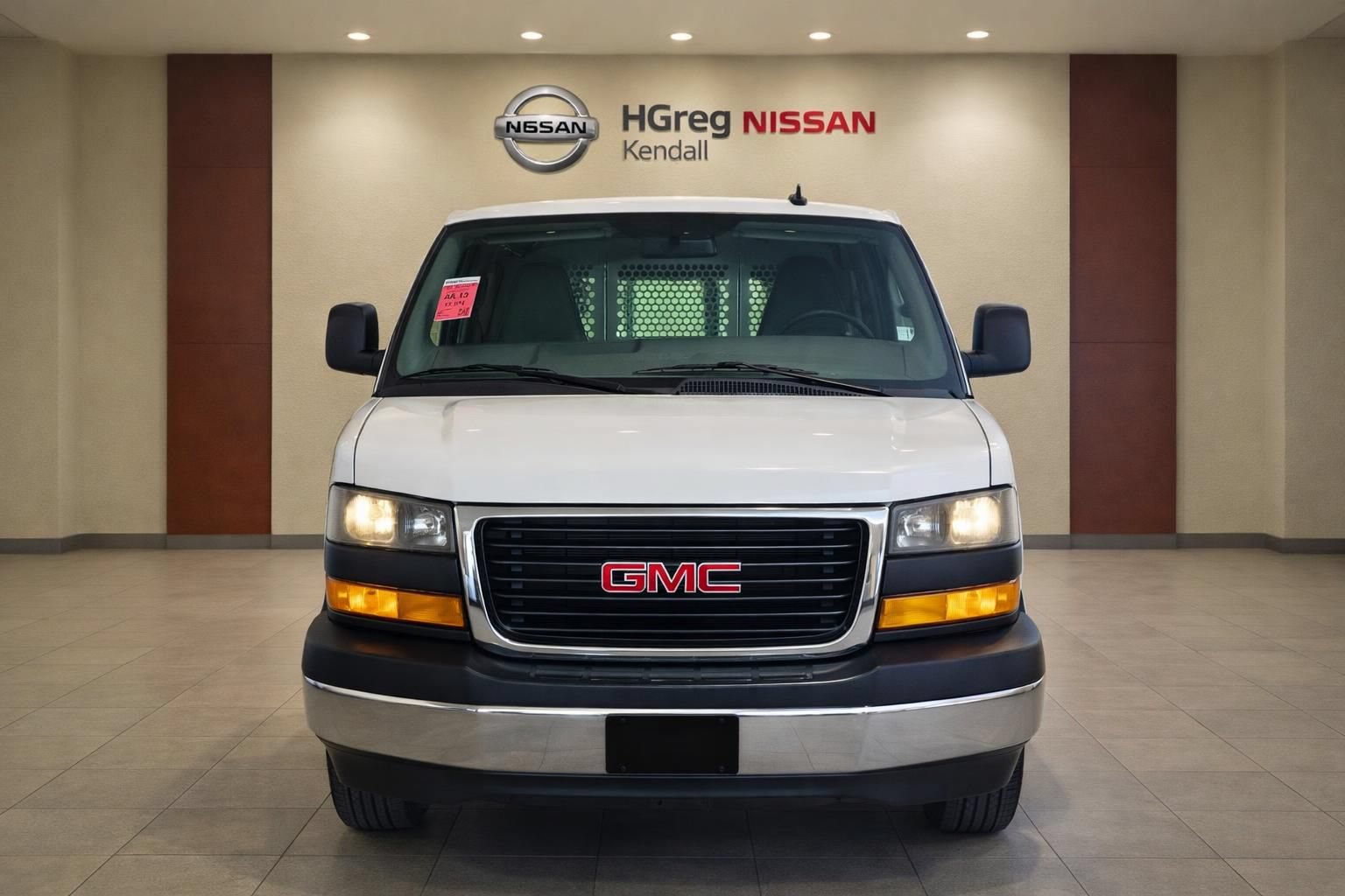 Used 2024 GMC Savana 2500 w/ Driver Convenience Package RWD image 5