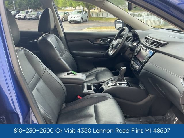 Used 2018 Nissan Rogue SL FWD image 34