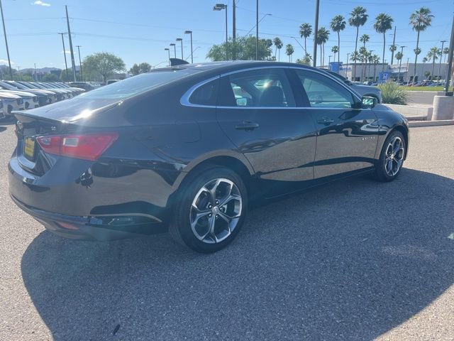 Used 2024 Chevrolet Malibu LT image 3