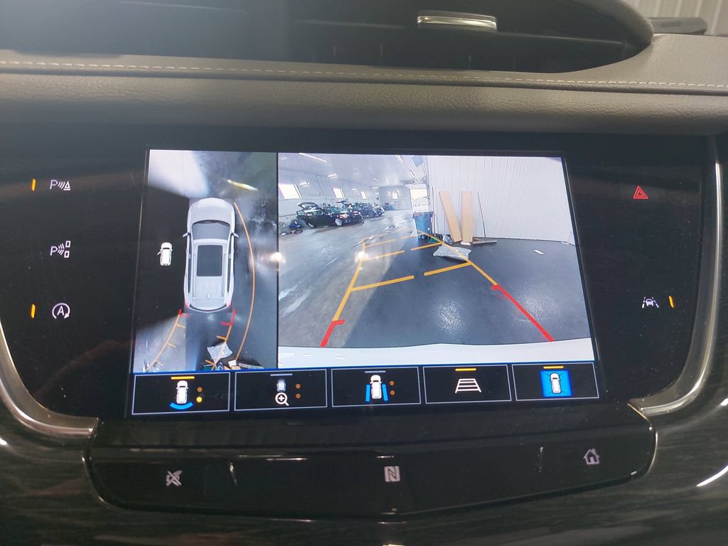 Used 2021 Cadillac XT6 Premium Luxury AWD/4WD image 26