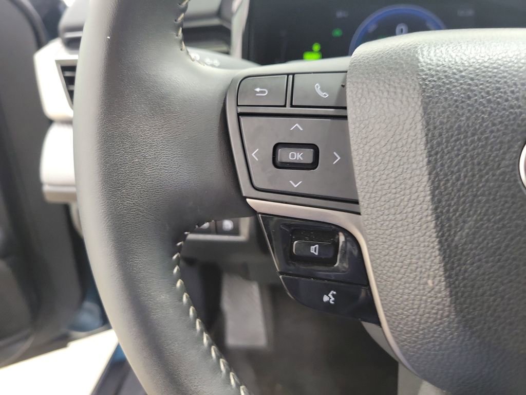 Used 2025 Toyota Camry SE w/ Convenience Package image 23