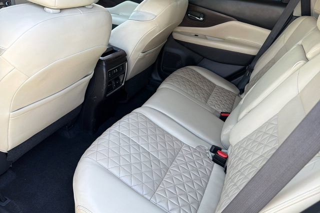Used 2022 Nissan Murano Platinum w/ Cargo Package FWD image 13